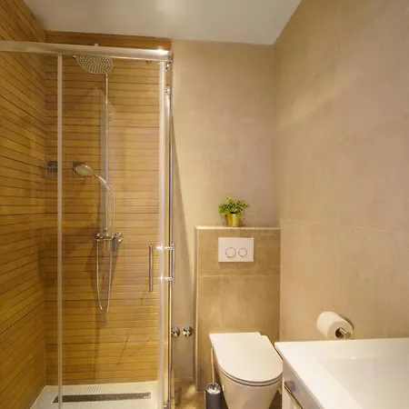 Appartement L&l With Swimming Pool And Seaview