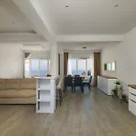 Lägenhet L&l With Swimming Pool And Seaview