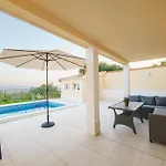 Lägenhet L&l With Swimming Pool And Seaview