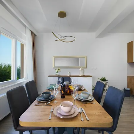Apartament L&l With Swimming Pool And Seaview *