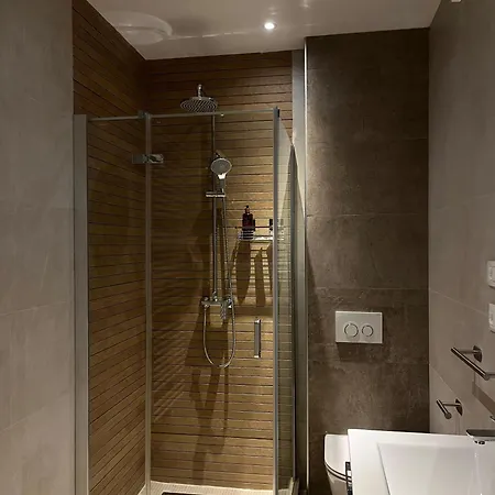 L&l With Swimming Pool And Seaview Apartament